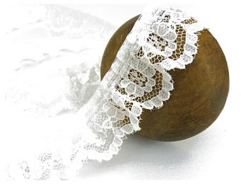 Dovecraft 32mm Classic Lace